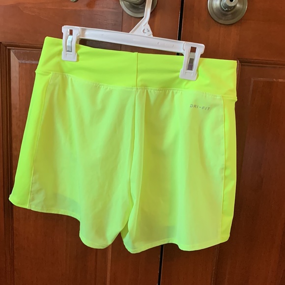 Nike shorts - Picture 2 of 3